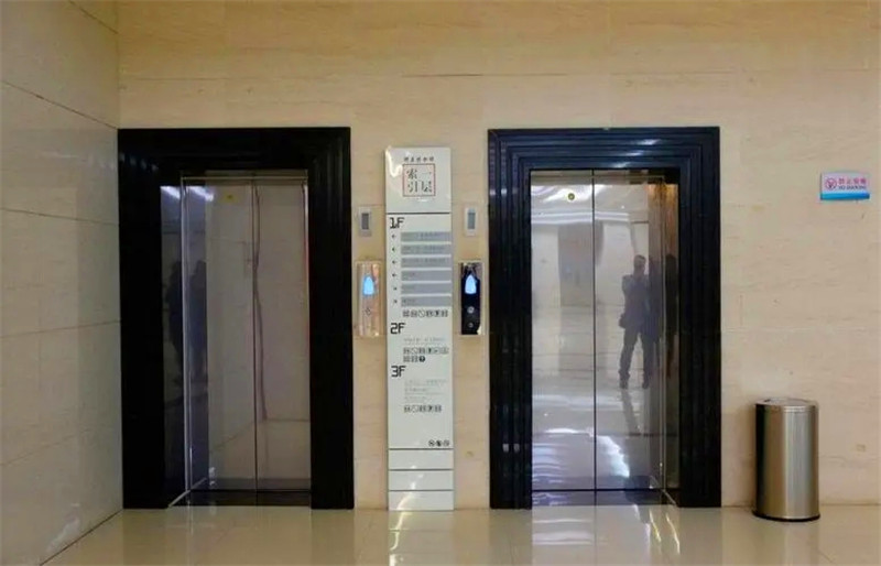 乘客電梯